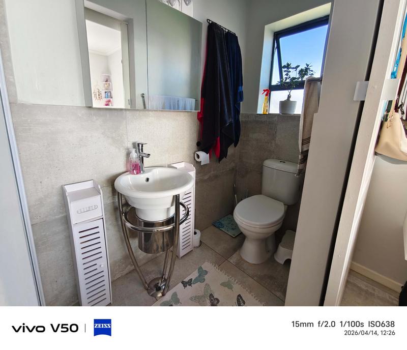 2 Bedroom Property for Sale in Reebok Western Cape
